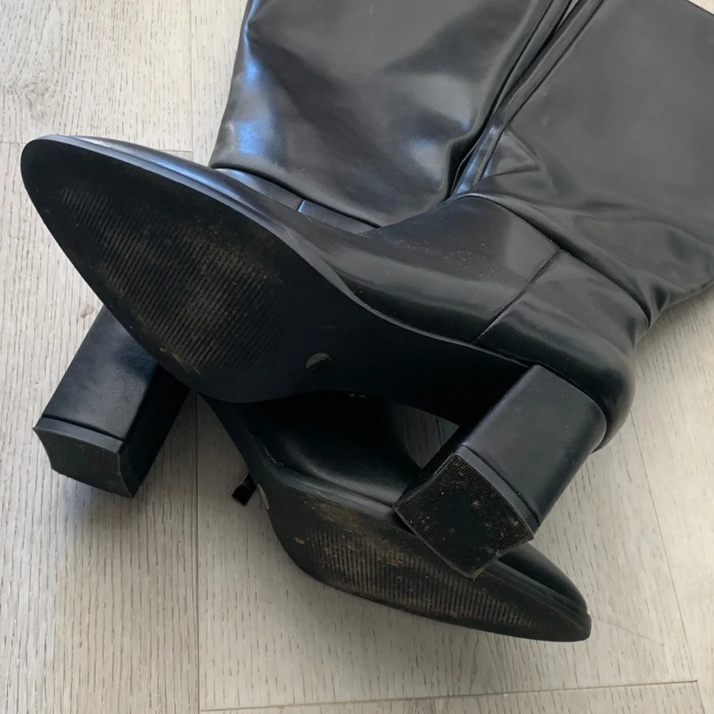 Top walks‎ tall boot faux leather size 8 black classic pointy toe block heels - Picture 6 of 8